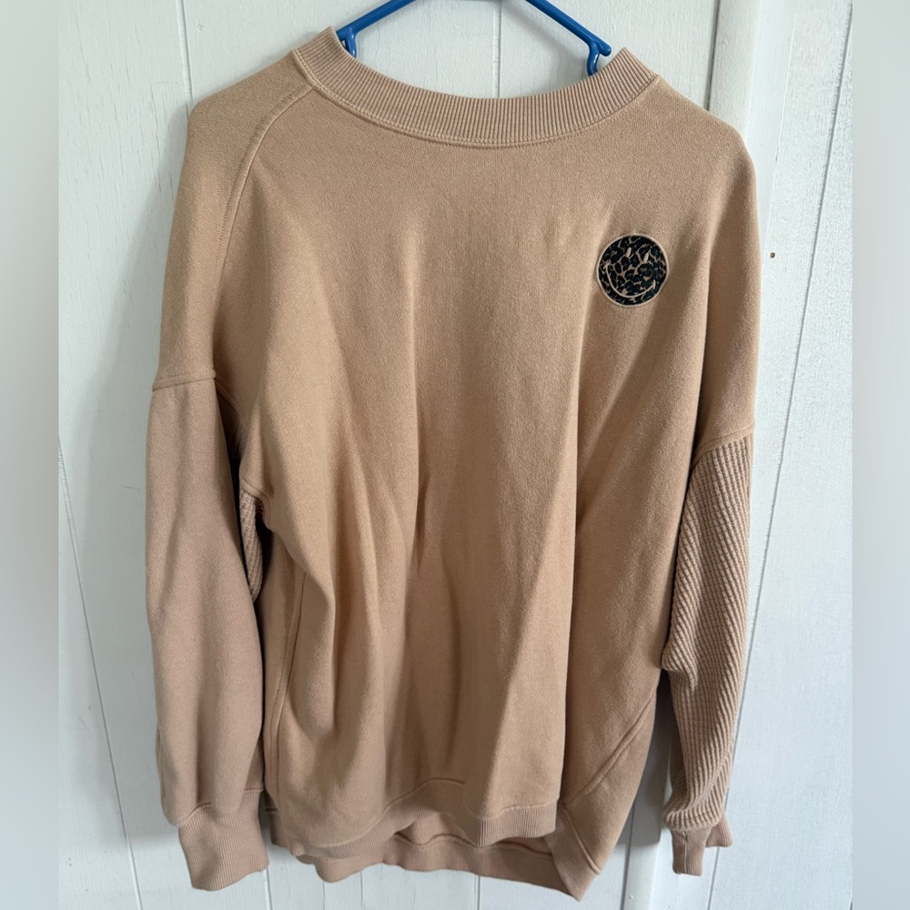 AERIE TAN LEOPARD PRINT OVERSIZED SWEATSHIRT LONG SLEEVE XS